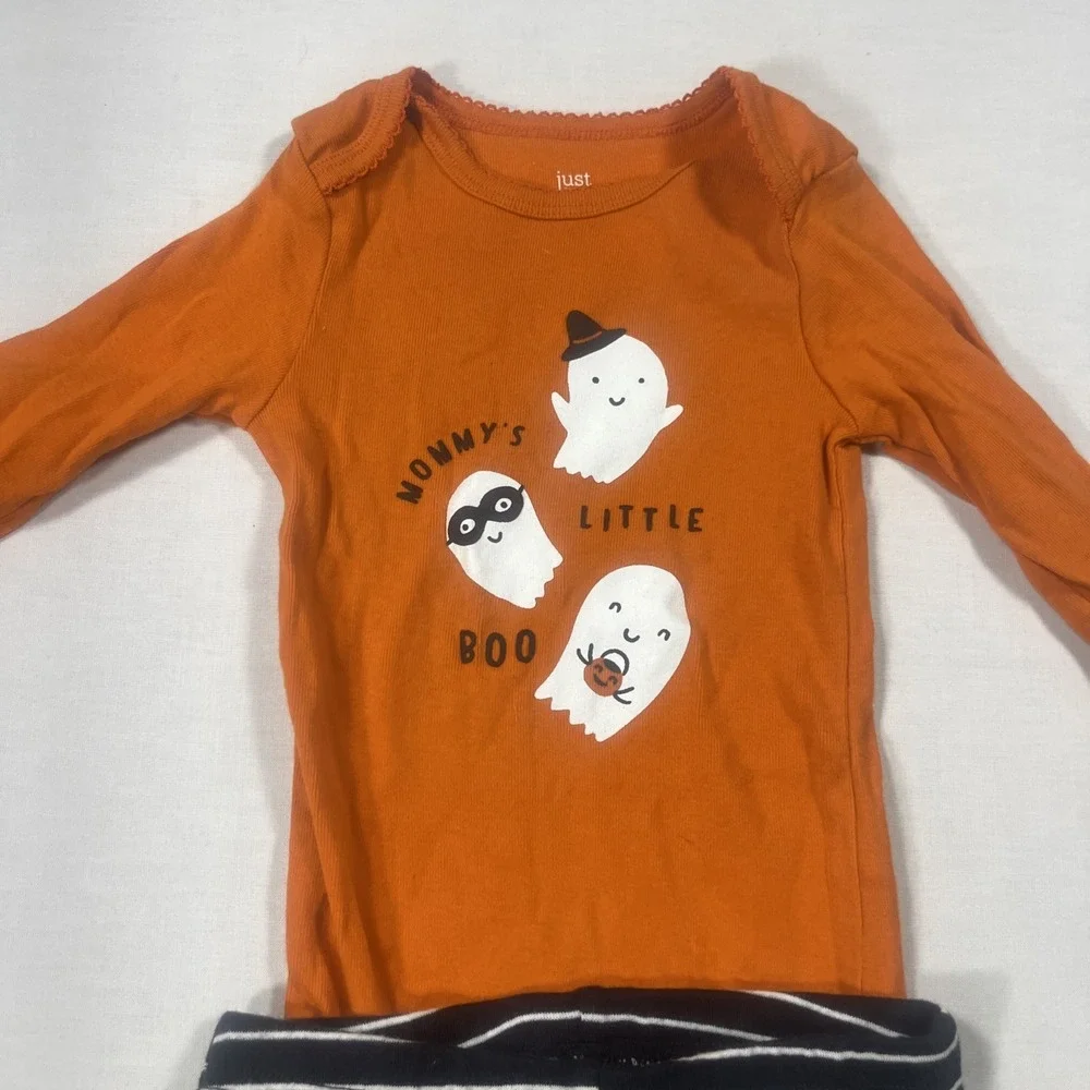 Carter's 12 month Halloween outfit mommy's little boo
